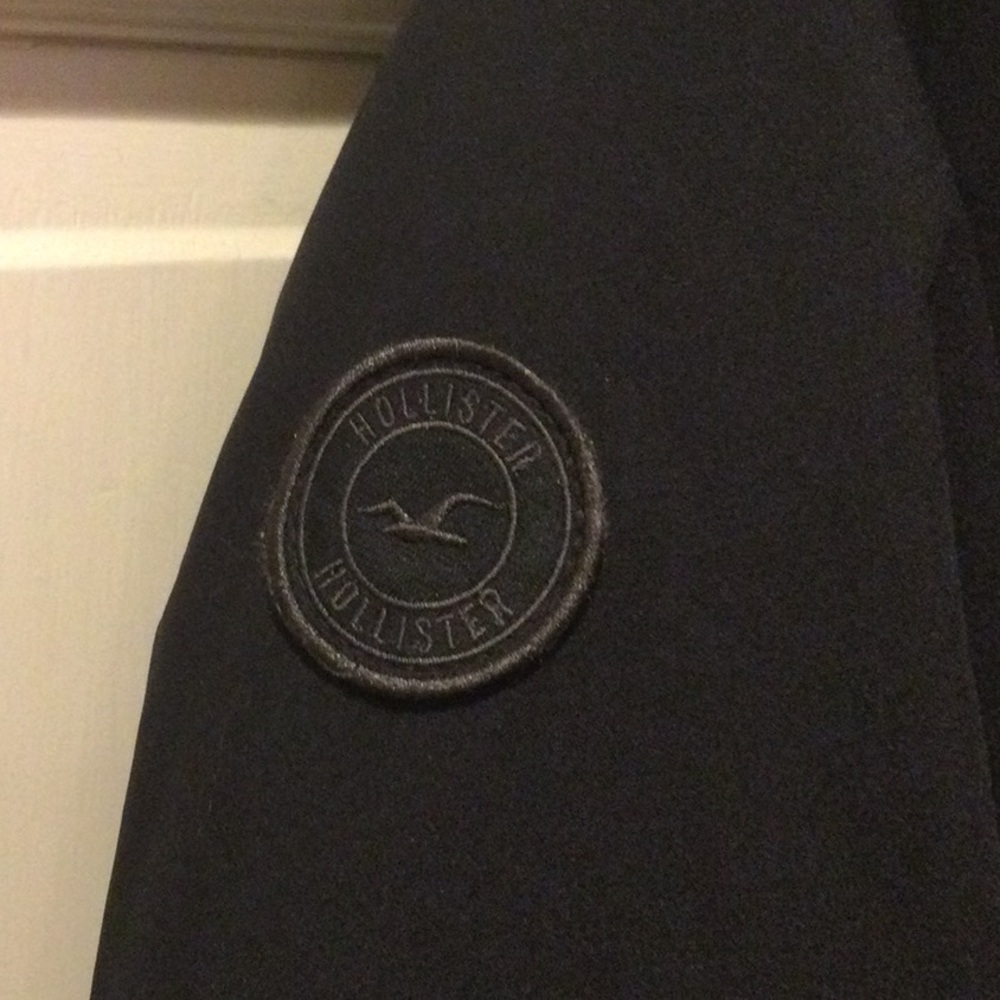 Hollister Women's Black Shearling trimmed Jacket, small. - Picture 5 of 7